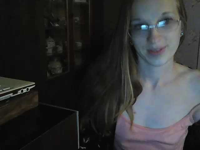 צילומי מסך משודרים Angelpussy1