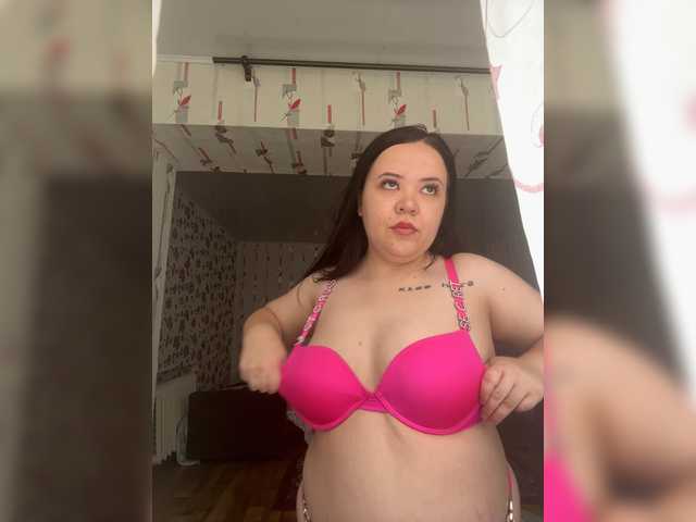 צילומי מסך משודרים Angie-Delores