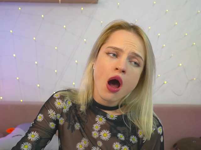 צילומי מסך משודרים AngieNatasha054