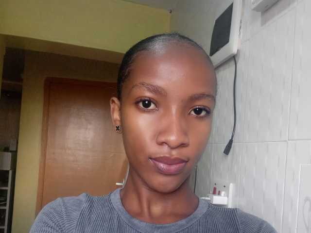 תמונה של הפרופיל Angydoll