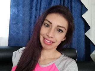 צ'אט וידאו ארוטי anickk