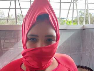 צ'אט וידאו ארוטי anisaanann