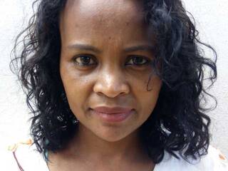 צ'אט וידאו ארוטי Anishaloulou