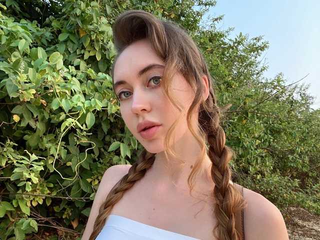 תמונה של הפרופיל EmiliiAn