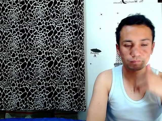 צילומי מסך משודרים Anna-Dereck