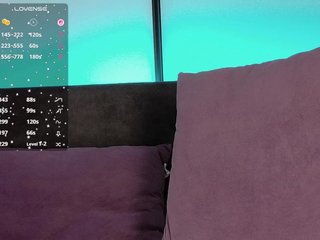 צ'אט וידאו ארוטי __Emmi__