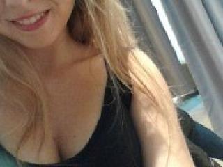 צ'אט וידאו ארוטי annaangel2