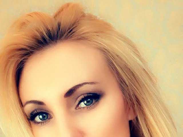 תמונה של הפרופיל AnnaDeVille