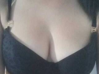 צ'אט וידאו ארוטי Annahottie81