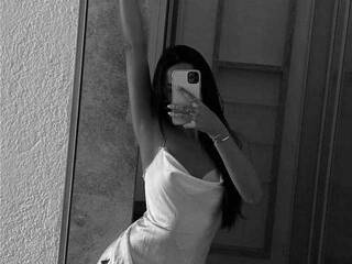 צ'אט וידאו ארוטי AnnaJuicy