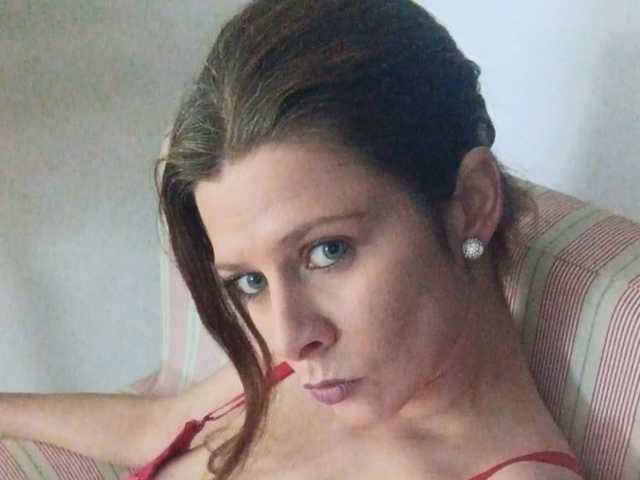 תמונה של הפרופיל AnneBlueeyes