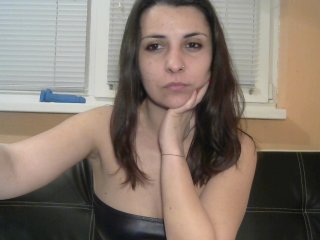 תמונות Annie-Simon Welcome to my room ;) 1234 tokens until pussy play public show