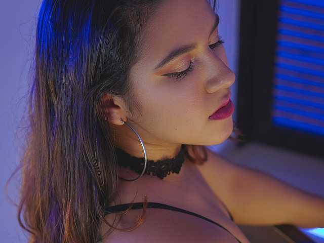 תמונה של הפרופיל AnnieBellerou