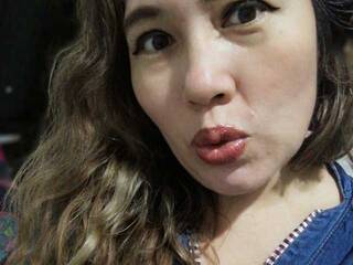 צ'אט וידאו ארוטי anniejhonson1