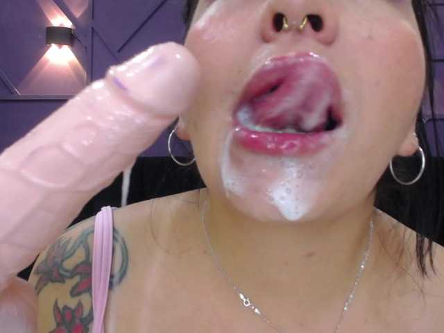 תמונות Anniieose i want have a big orgasm, do you want help me? #spit #latina #smoke #tattoo #braces #feet #new