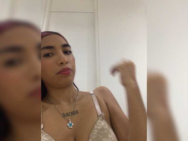 צילומי מסך משודרים annikha-09