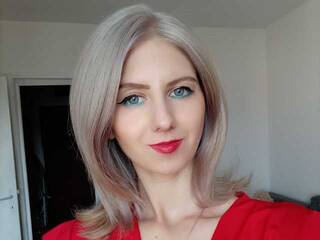 צ'אט וידאו ארוטי AnuskaAny