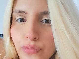 צ'אט וידאו ארוטי AnyelaRose