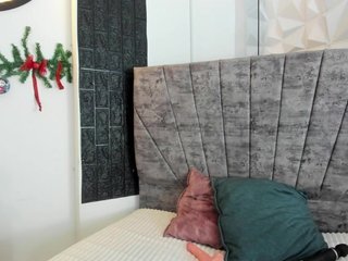 צ'אט וידאו ארוטי April-sc