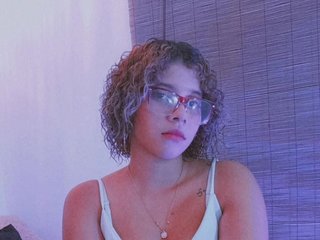 צ'אט וידאו ארוטי Ari-star