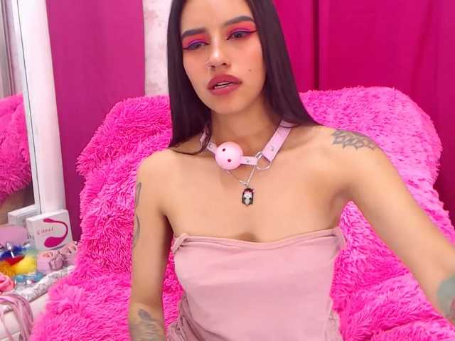 תמונות ArianaMoreno ♥ Just because today is Friday, I will give you the control of my lush for 10 minutes for 200 tokens ♥ ♥ Just because today is Friday, I will give you the control of my lush for 10 minutes for 200 tokens ♥