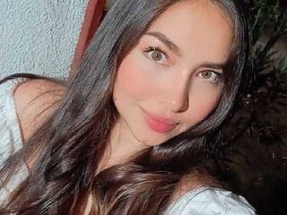 צ'אט וידאו ארוטי ArianaTorres