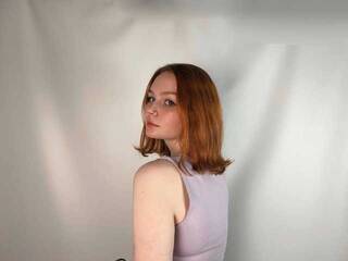 צ'אט וידאו ארוטי ArielCrystal