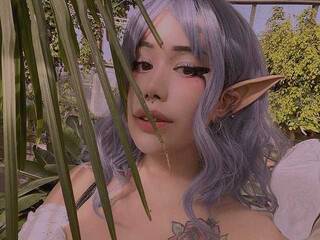 צ'אט וידאו ארוטי AshaNekooo