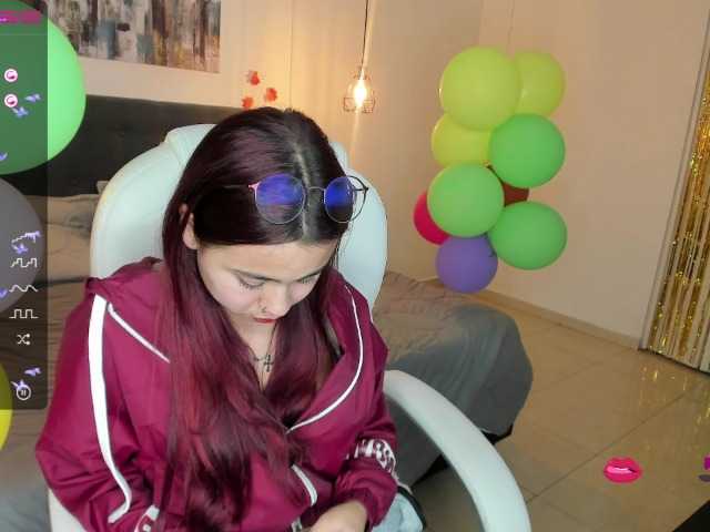 צילומי מסך משודרים AshelyGirl