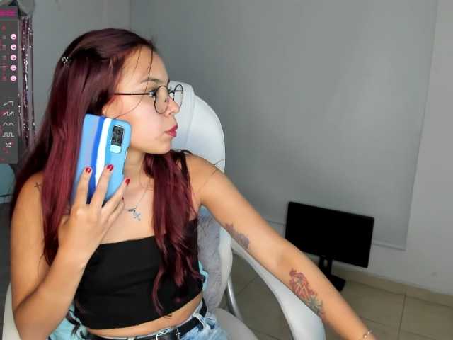 צילומי מסך משודרים AshelyGirl