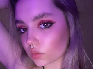 צ'אט וידאו ארוטי KylieQueen