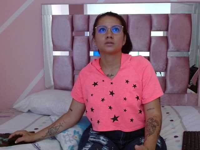 צילומי מסך משודרים ASHLEYFOXZ
