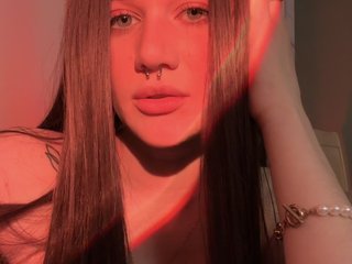 צ'אט וידאו ארוטי KarinaGrey