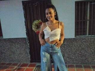 צ'אט וידאו ארוטי ASHLY-WOLF