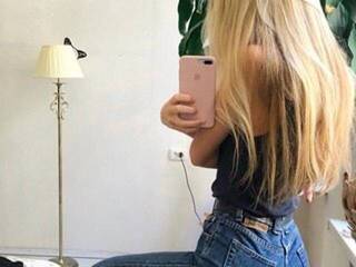 צ'אט וידאו ארוטי AshRaindrop