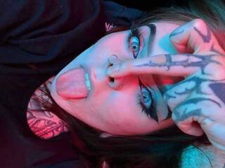 צ'אט וידאו ארוטי ATOMICKETCHUP