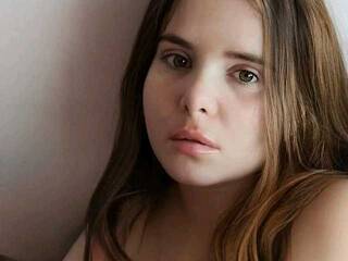 צ'אט וידאו ארוטי AuroraBest