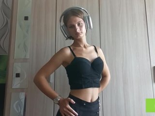 צ'אט וידאו ארוטי AuroraRow