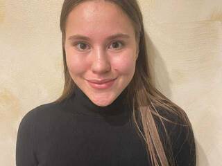 צ'אט וידאו ארוטי AurorraMelody