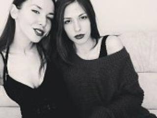 צ'אט וידאו ארוטי avengergirl