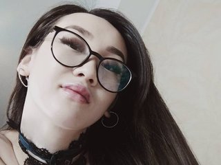צ'אט וידאו ארוטי AyameGirl