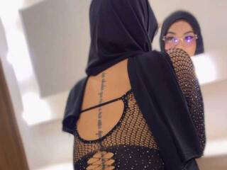 צ'אט וידאו ארוטי aziiza-56