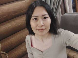 צ'אט וידאו ארוטי AzumiKey