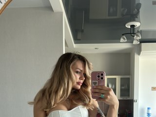 צ'אט וידאו ארוטי Baby-blonde