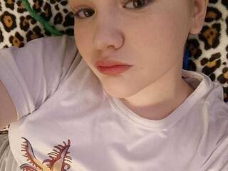 צ'אט וידאו ארוטי Baby-Molly