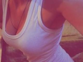 צ'אט וידאו ארוטי babyeva