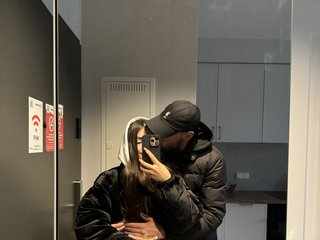 צ'אט וידאו ארוטי babyymommyanddadyy