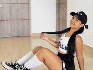 צ'אט וידאו ארוטי babyypussyy