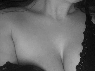 צ'אט וידאו ארוטי balissy