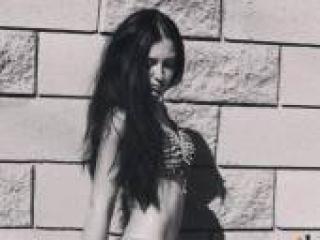 צ'אט וידאו ארוטי barbi66